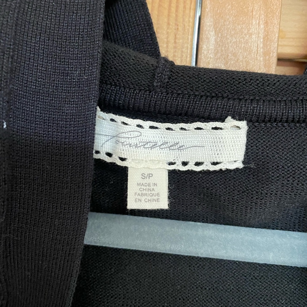 Portelli hooded, buttonless sweater. Size small - Picture 5 of 5
